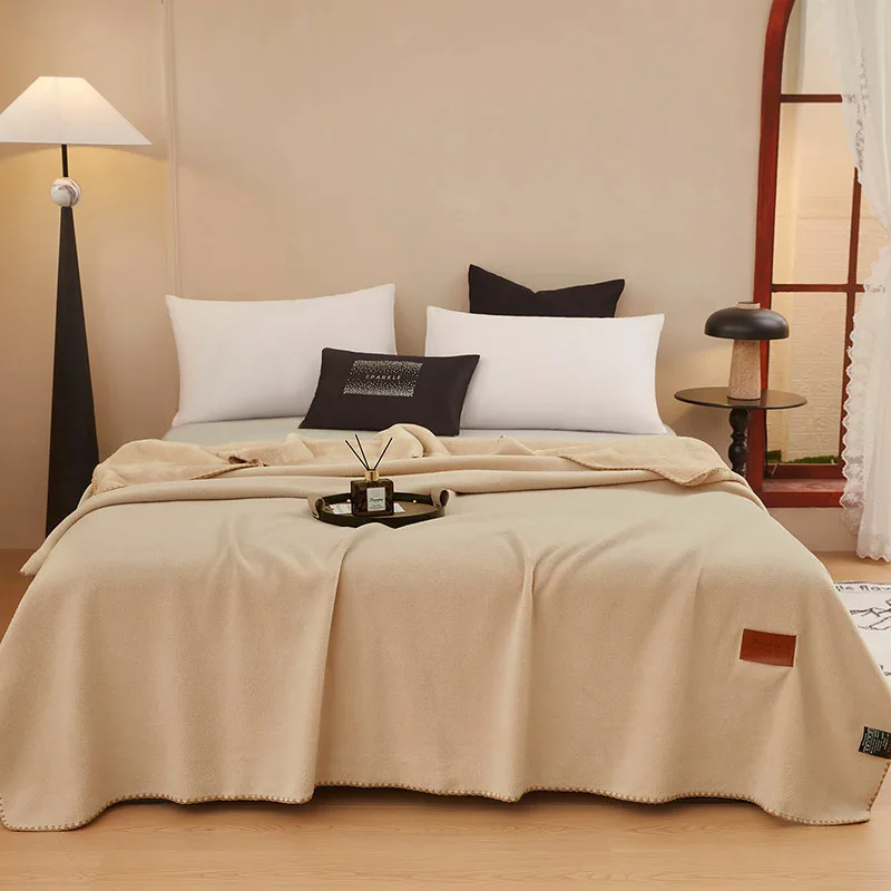 New autumn and winter light luxury solid color imitation cashmere blanket, warm flannel sofa blanket, home dormitory nap blanket - Image 3