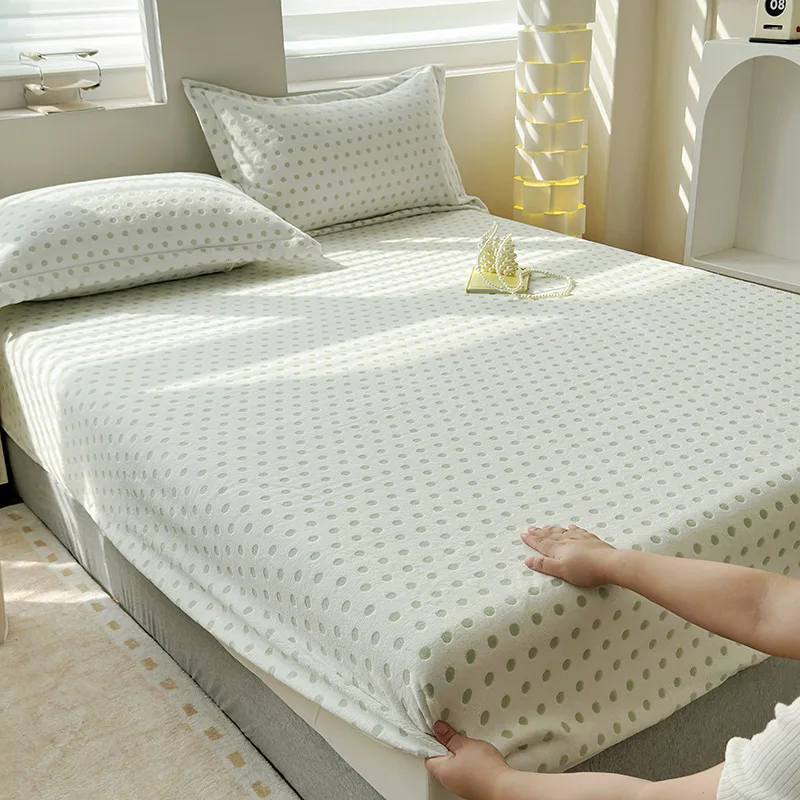 Autumn and winter milk velvet mattress cover single piece, mattress protective cover with velvet, warm mattress cover - Image 4